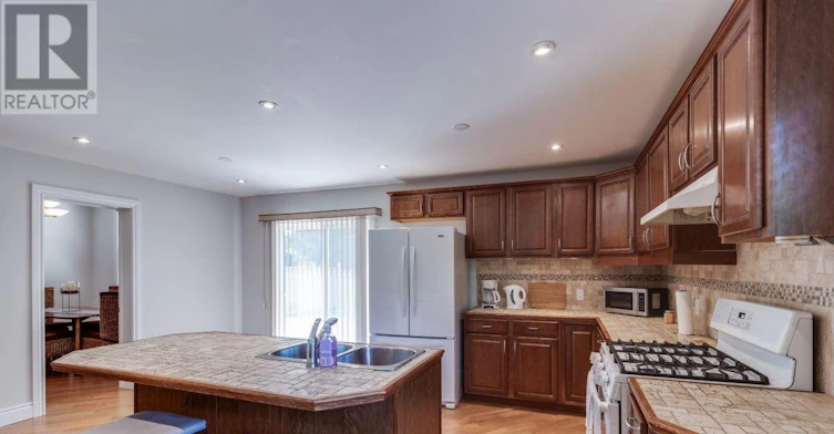 26 Whiting Avenue, Oshawa, ON, L1H 3T3 - 7
