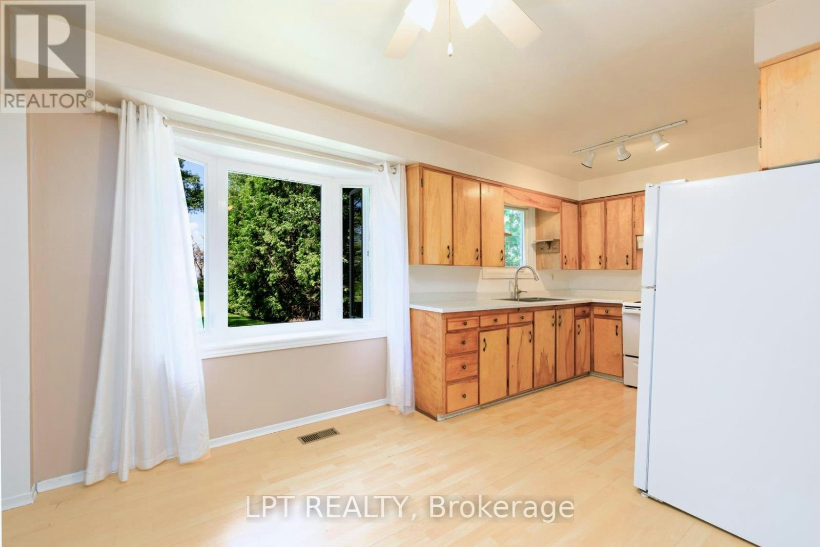 247 Hedge Road, Georgina, ON, L0E 1R0 - 9