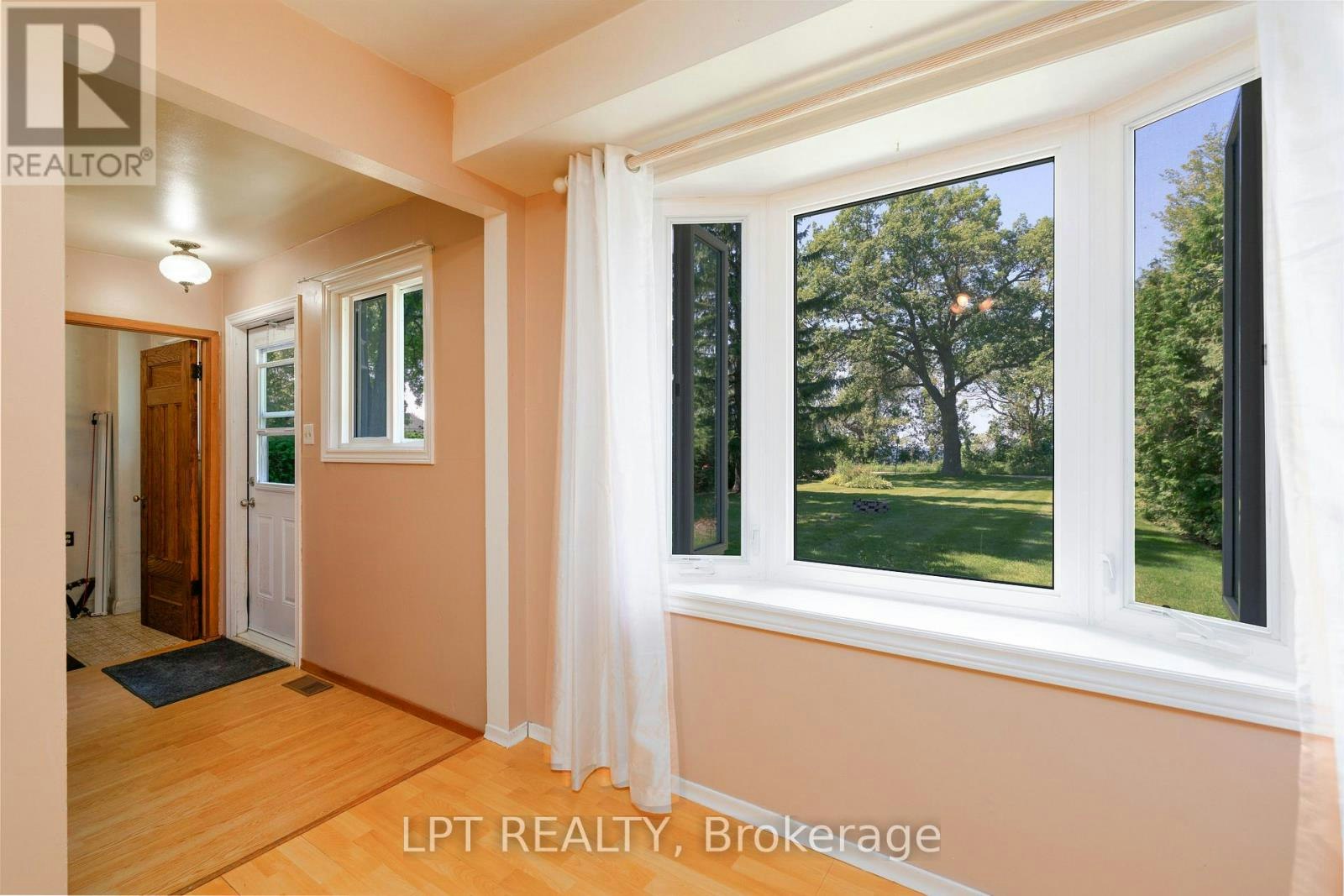 247 Hedge Road, Georgina, ON, L0E 1R0 - 8