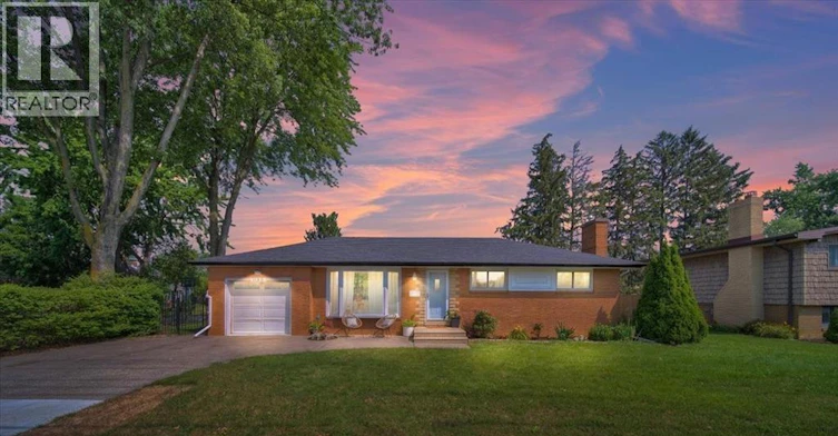 1180 Cabana Road West, Windsor, ON, N9G 1B4
