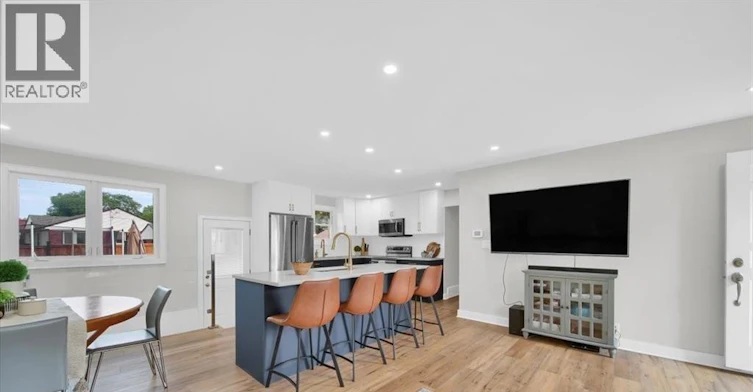 1180 Cabana Road West, Windsor, ON, N9G 1B4 - 9