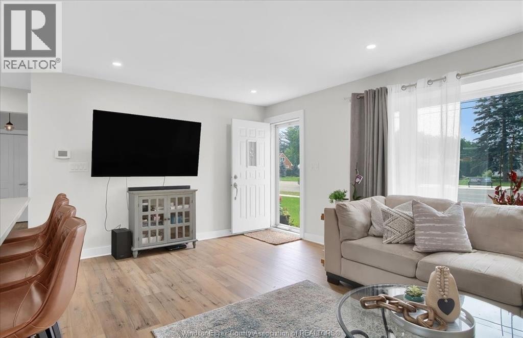 1180 Cabana Road West, Windsor, ON, N9G 1B4 - 8