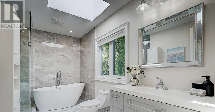 36 Abitibi Avenue, Toronto, ON, M2M 2V1 - 32