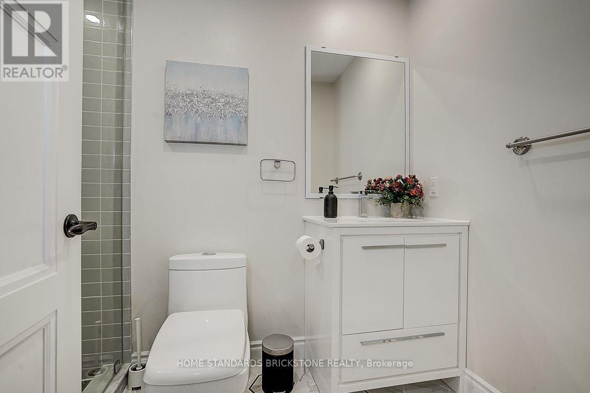 36 Abitibi Avenue, Toronto, ON, M2M 2V1 - 39