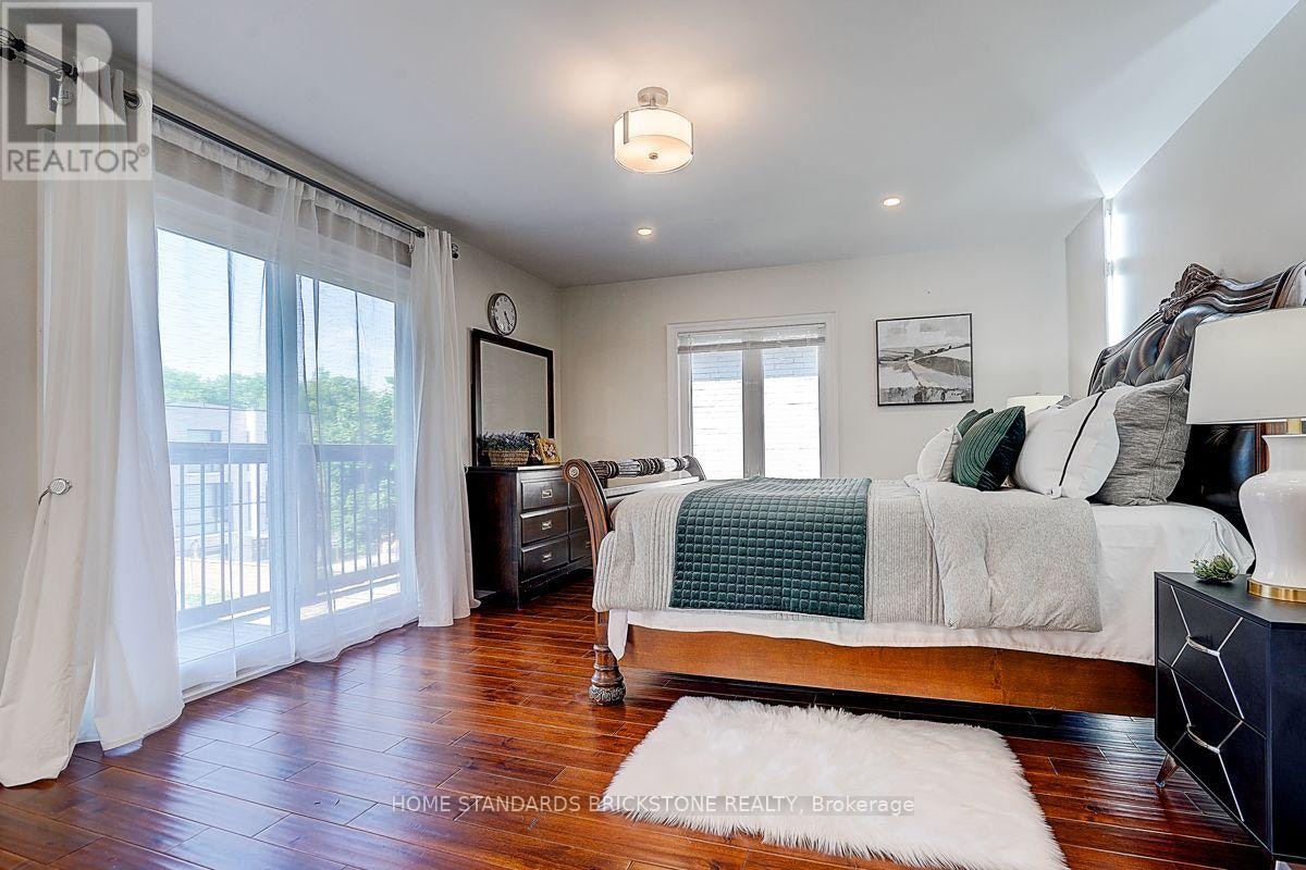 36 Abitibi Avenue, Toronto, ON, M2M 2V1 - 31