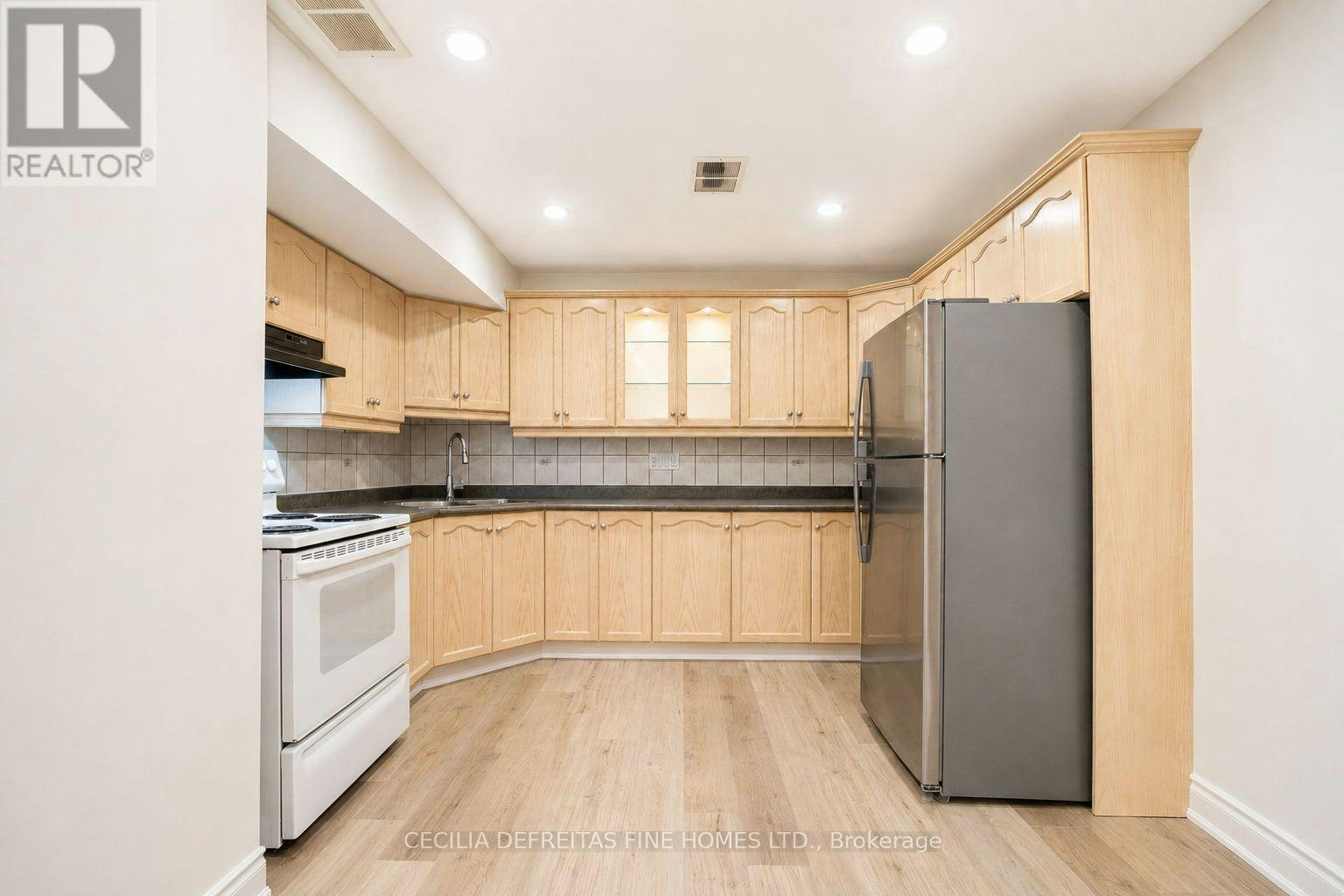 BSMT-24 Francis Street, Vaughan, ON, L4L 1P6 - 6