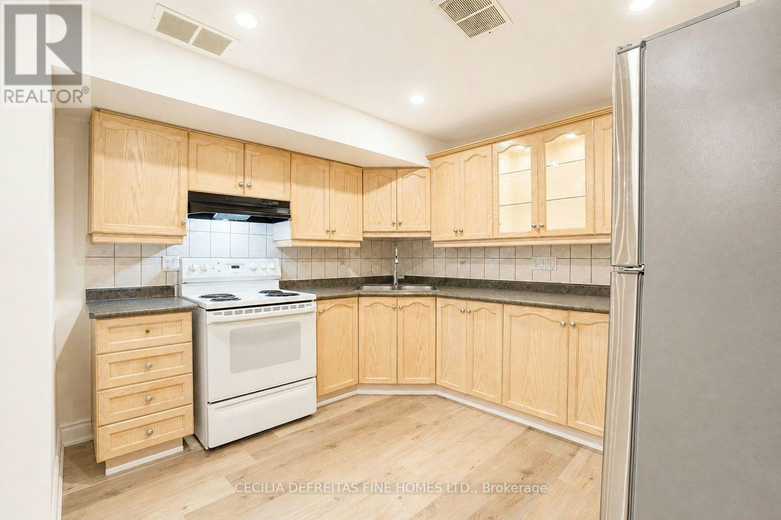 BSMT-24 Francis Street, Vaughan, ON, L4L 1P6 - 4