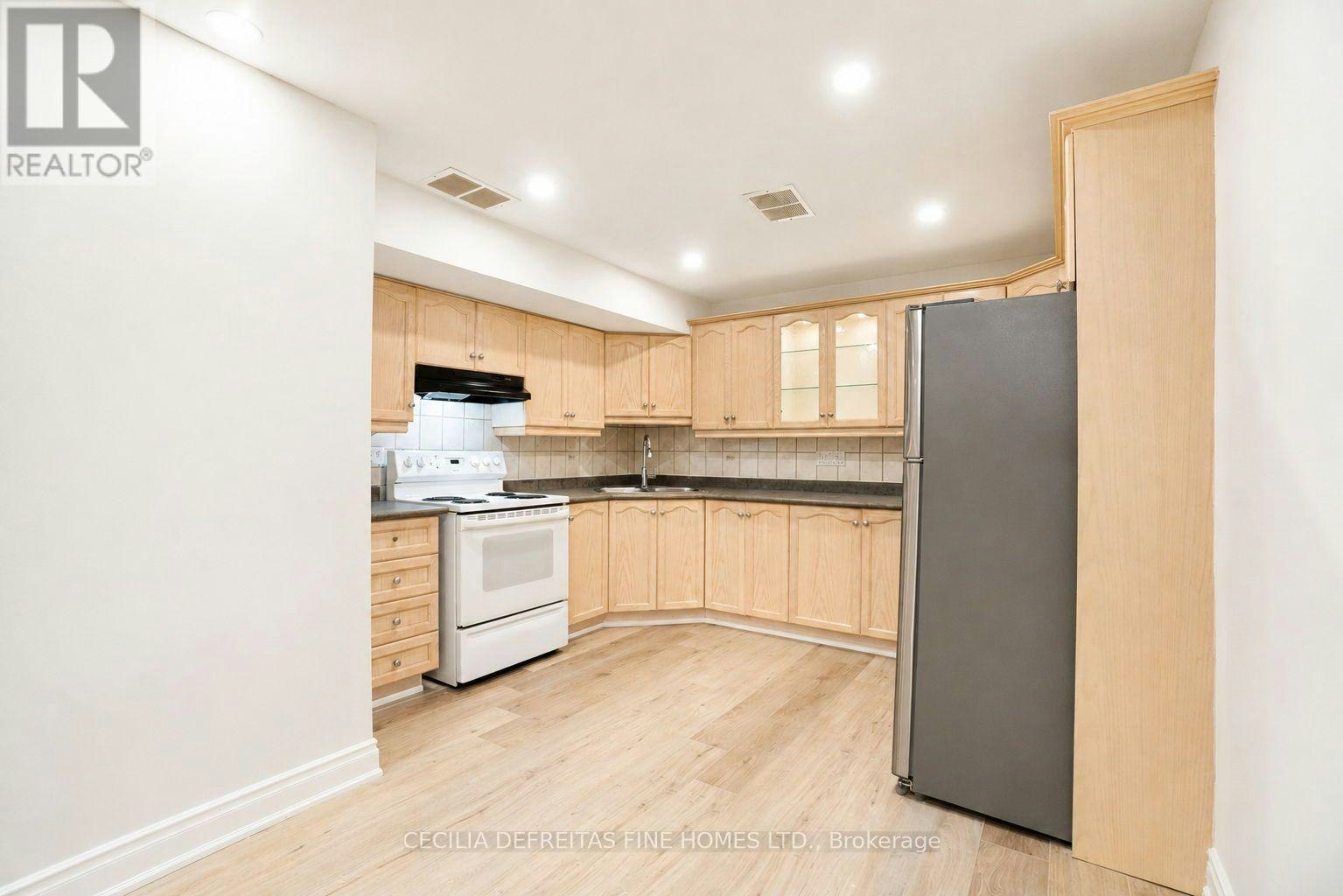 BSMT-24 Francis Street, Vaughan, ON, L4L 1P6 - 5