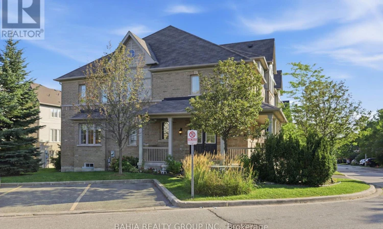 55 Cedar Lake Crescent E