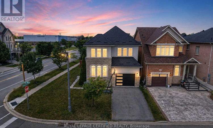 2561 Grand Oak Trail