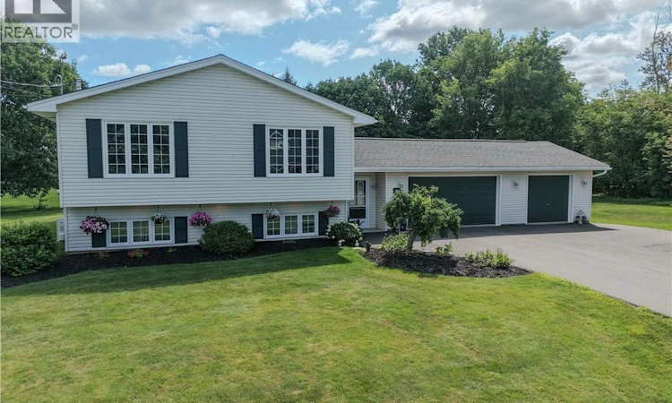11 Clover Court