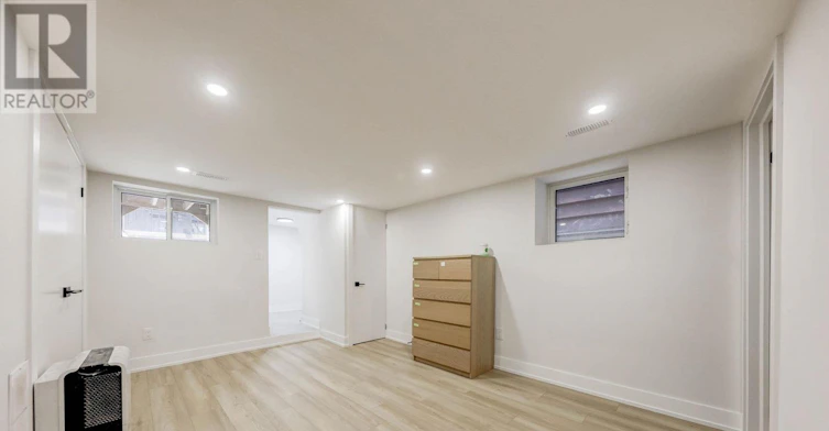 431 Roxton Road, Toronto, ON, M6G 3R5 - 32