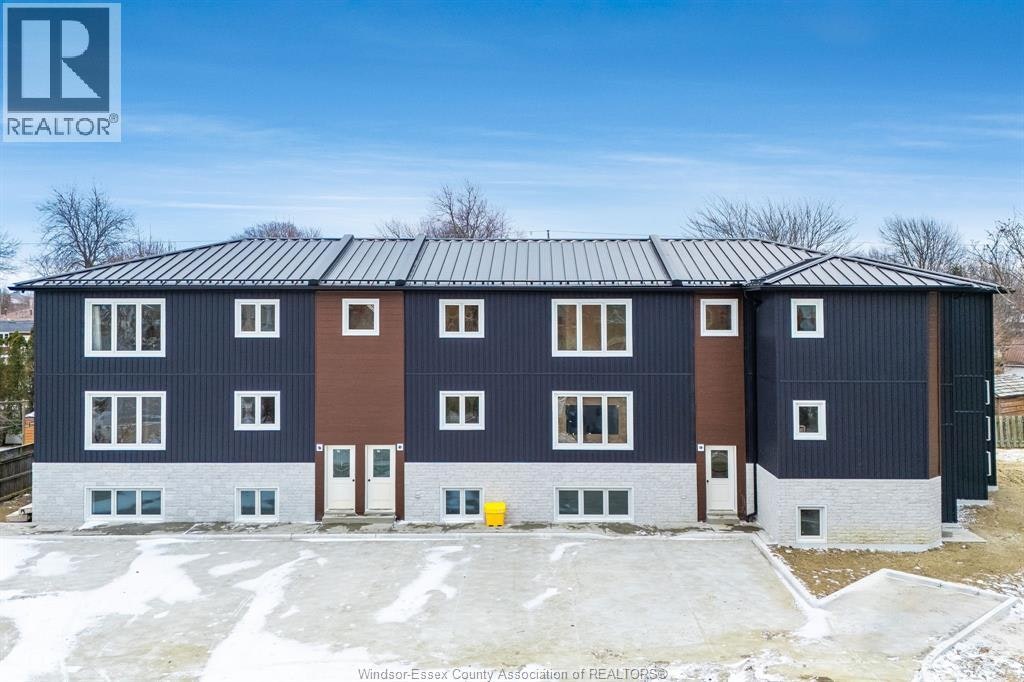 8-4 Bruce Avenue, Leamington, ON, N8H 4C3