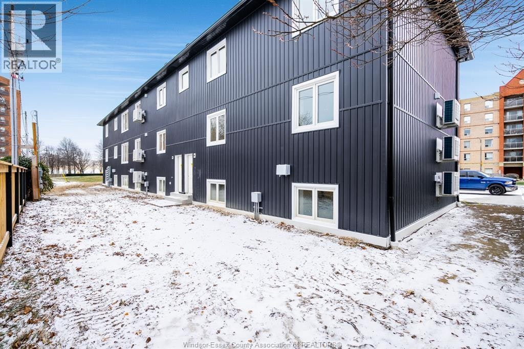 8-4 Bruce Avenue, Leamington, ON, N8H 4C3 - 26