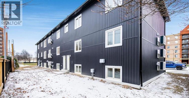 8-4 Bruce Avenue, Leamington, ON, N8H 4C3 - 26