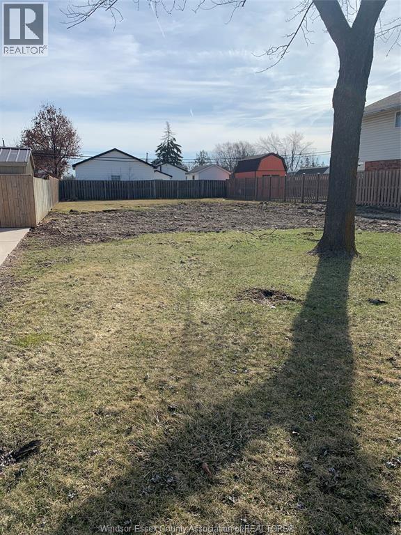 9509 County 11 Road, Essex, ON, N0R 1G0