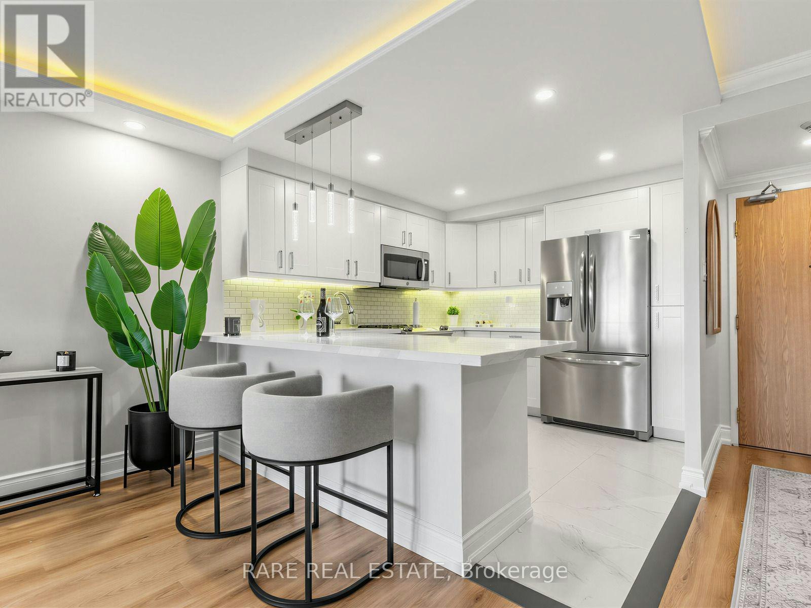710-7601 Bathurst Street, Vaughan, ON, L4J 4H5