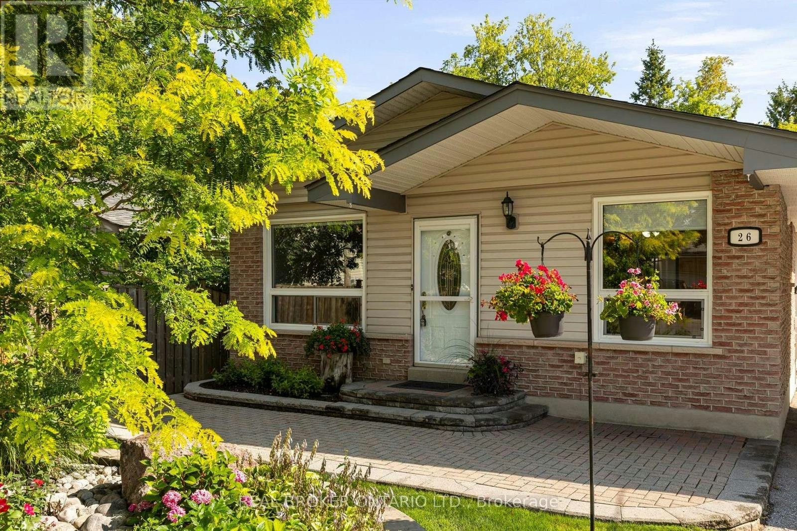 26 Carlton Street, Orillia, ON, L3V 6S7