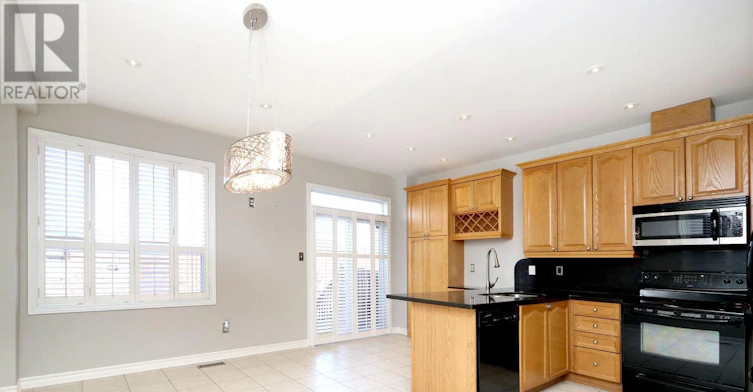 3656 Twinmaple Drive, Mississauga, ON, L4Y 3R1 - 3