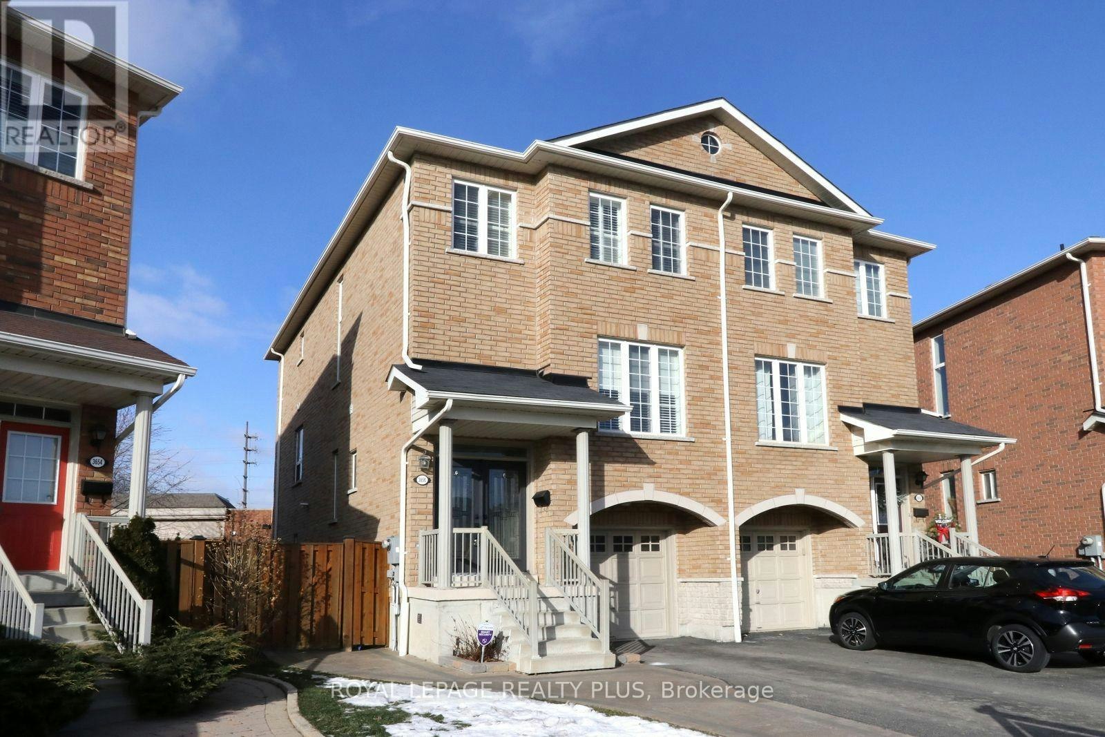 3656 Twinmaple Drive, Mississauga, ON, L4Y 3R1
