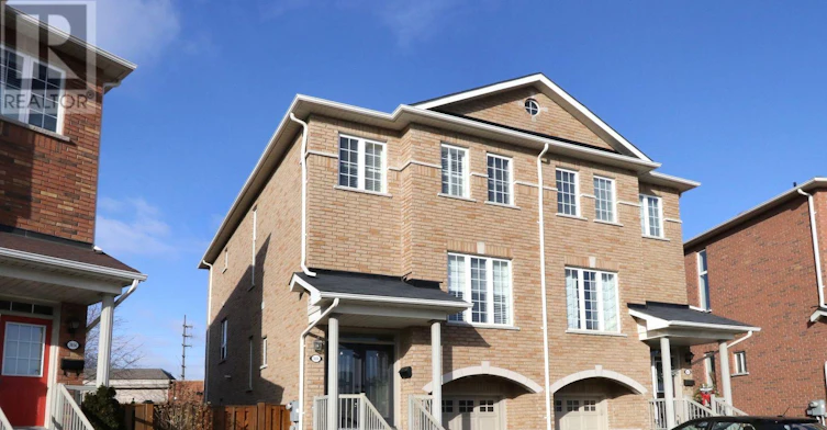3656 Twinmaple Drive, Mississauga, ON, L4Y 3R1