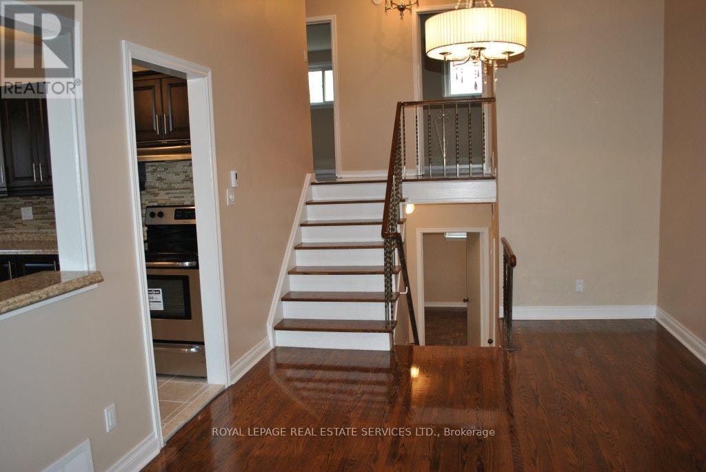 1-67 Lanyard Road, Toronto, ON, M9M 1Y8 - 4