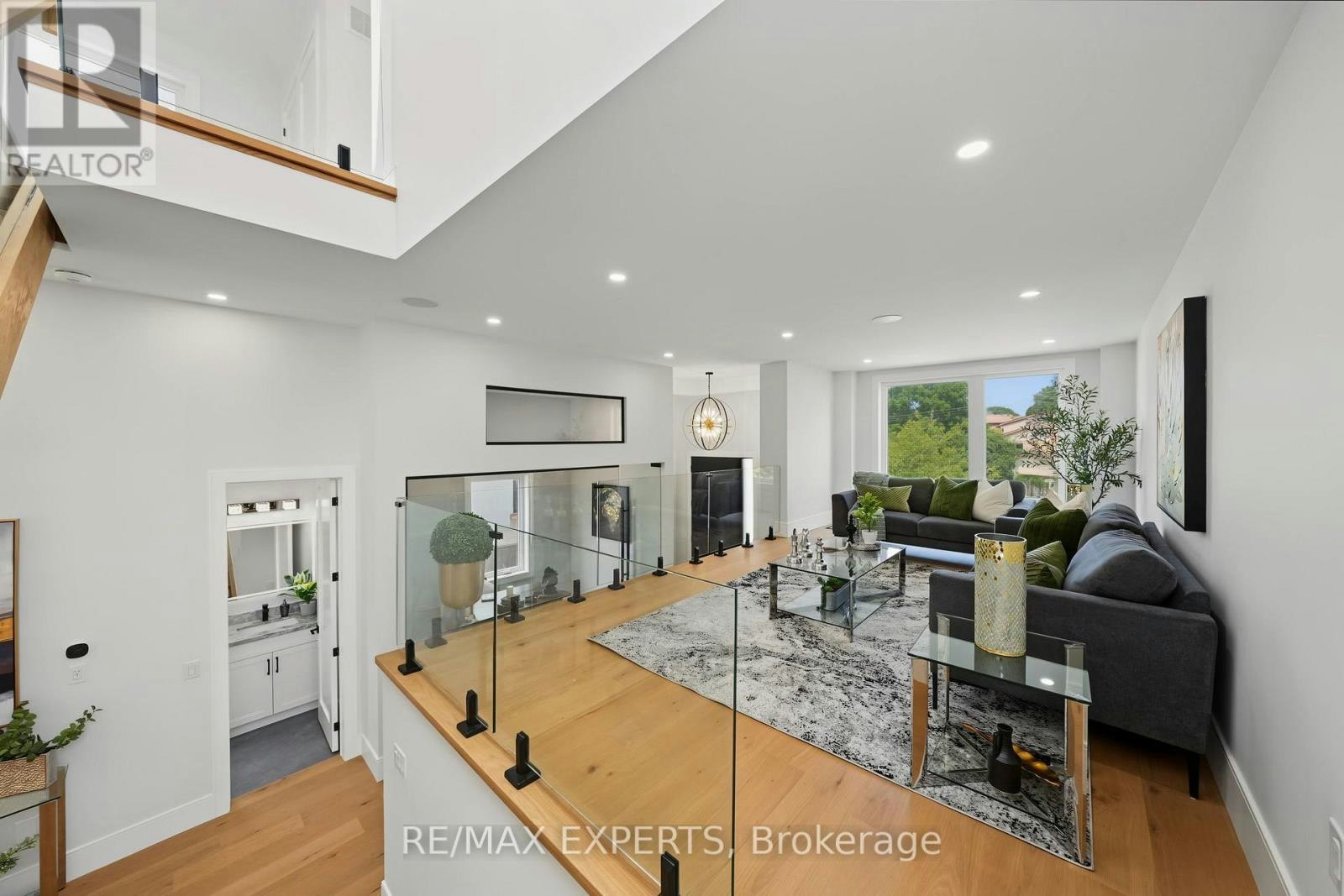 MAIN-1062 Alexandra Avenue, Mississauga, ON, L5E 1Z8 - 16