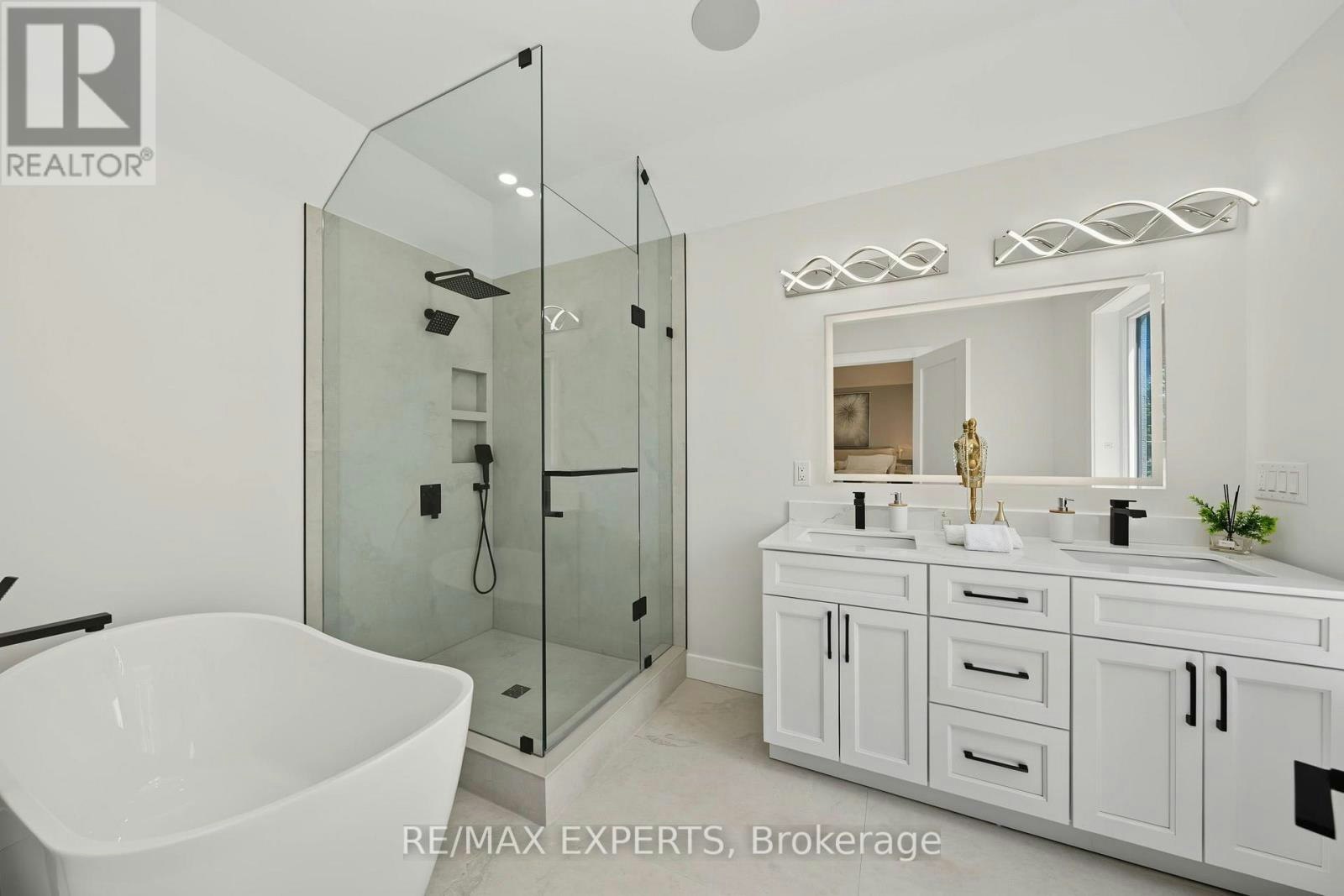 MAIN-1062 Alexandra Avenue, Mississauga, ON, L5E 1Z8 - 22