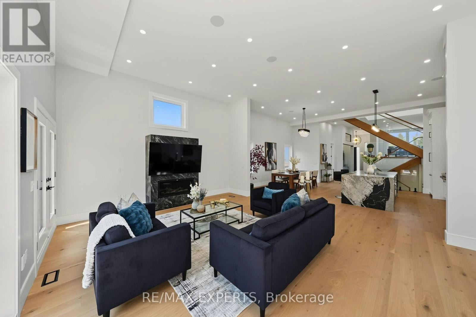 MAIN-1062 Alexandra Avenue, Mississauga, ON, L5E 1Z8 - 14