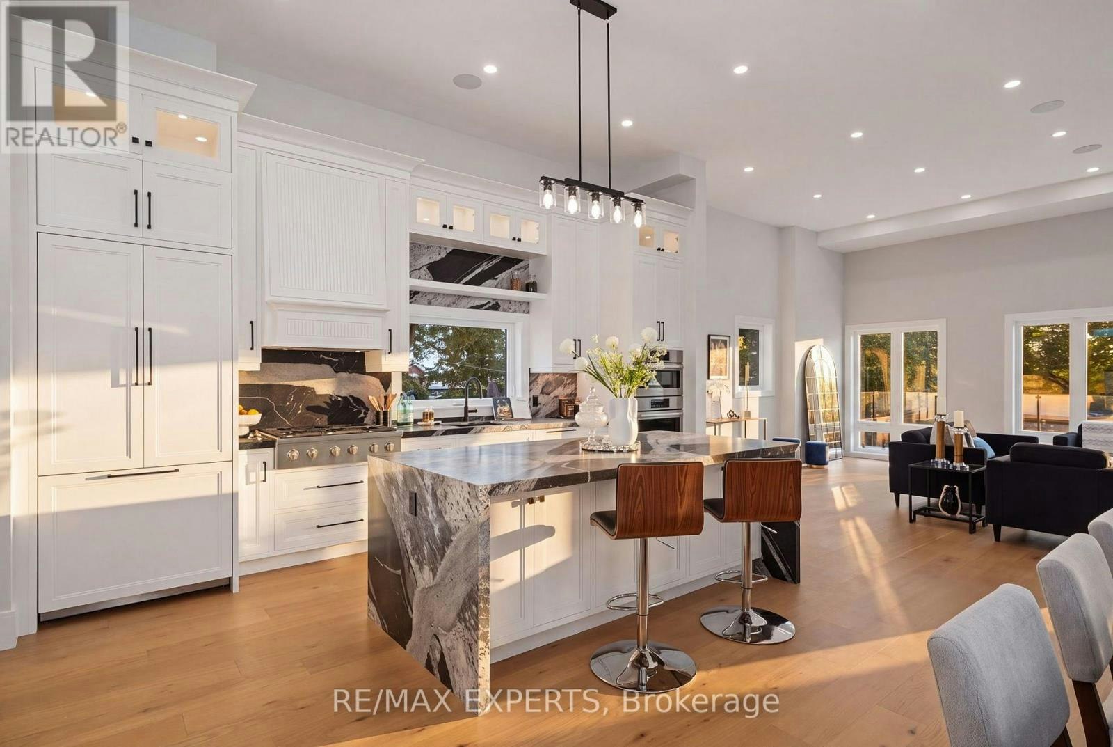 MAIN-1062 Alexandra Avenue, Mississauga, ON, L5E 1Z8 - 7