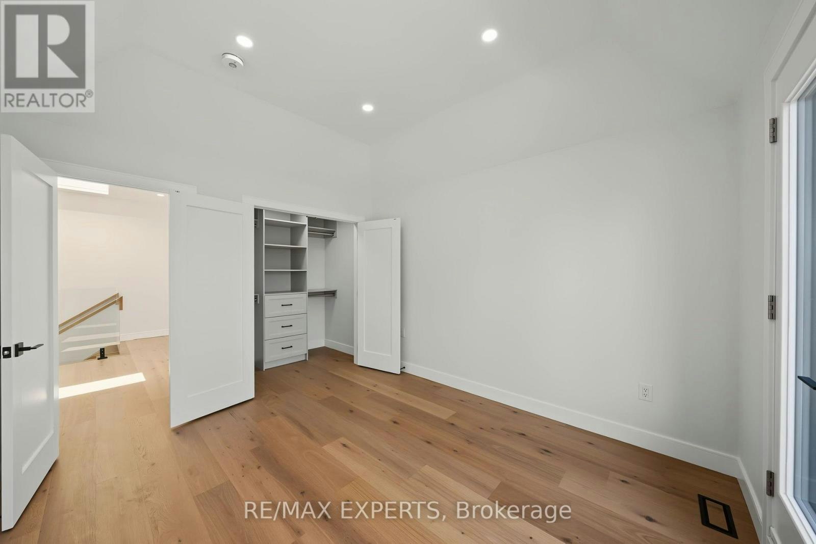 MAIN-1062 Alexandra Avenue, Mississauga, ON, L5E 1Z8 - 32
