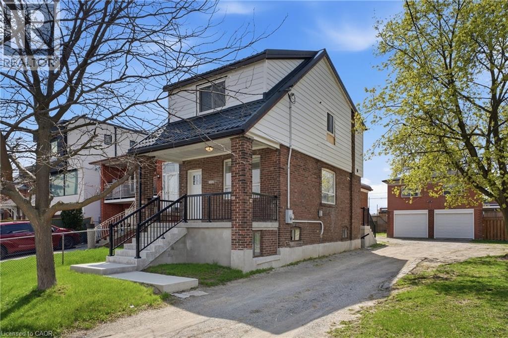 1049 Glencairn Avenue, Toronto, ON, M6B 2B1