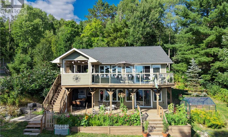 1266 Sandy Lane