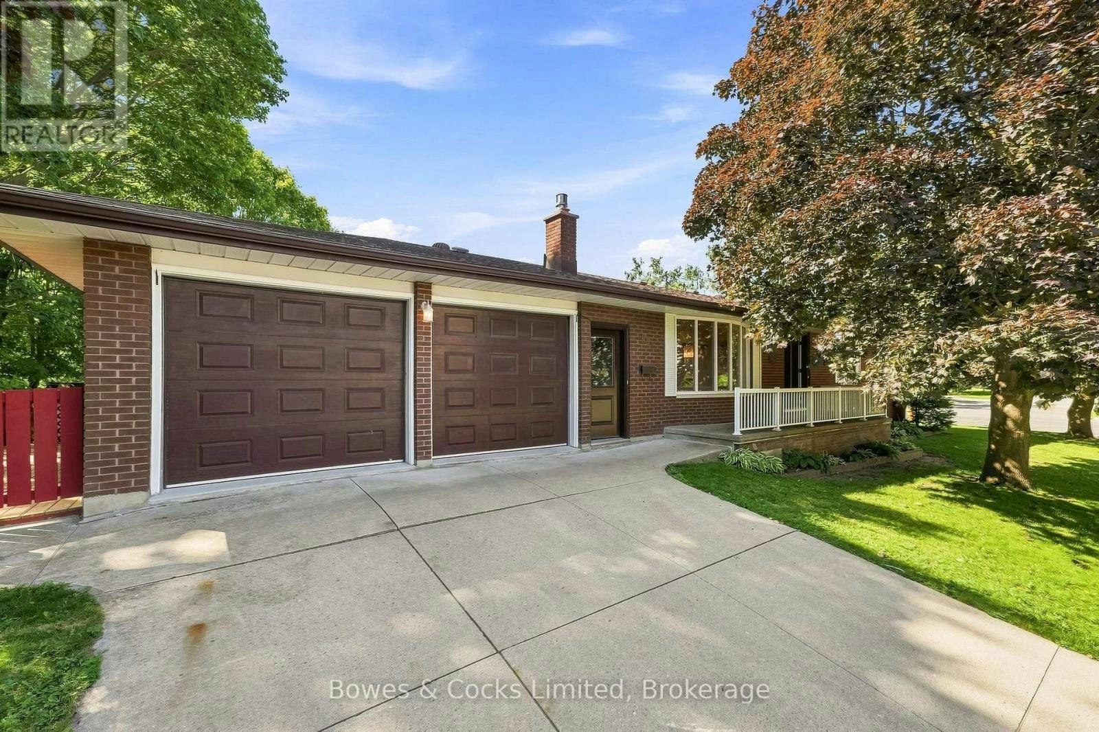 687 Lundy's Lane, Peterborough, ON, K9J 4J9