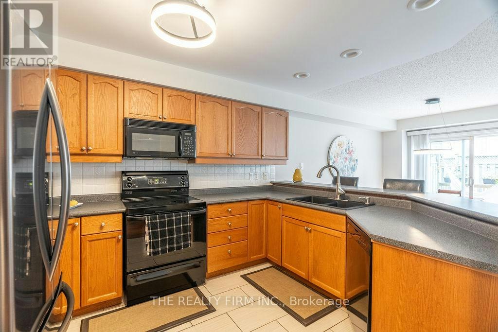 30-320 Ambleside Drive, London, ON, N6G 5H9 - 8