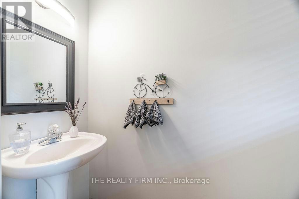 30-320 Ambleside Drive, London, ON, N6G 5H9 - 4