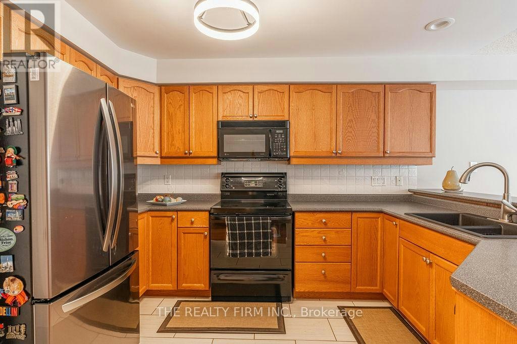 30-320 Ambleside Drive, London, ON, N6G 5H9 - 12