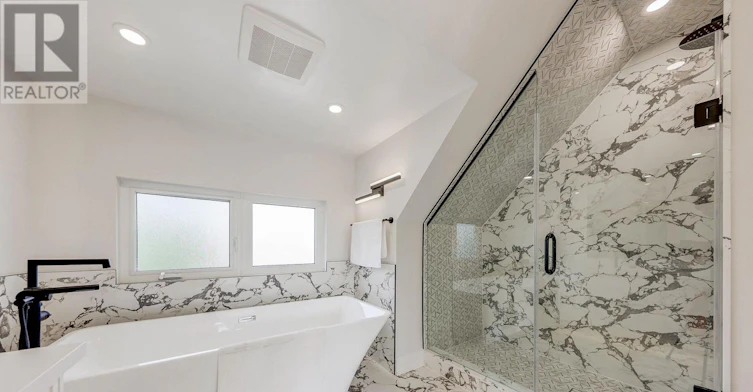 ENSUITE 1-431 Roxton Road, Toronto, ON, M6G 3R5 - 7