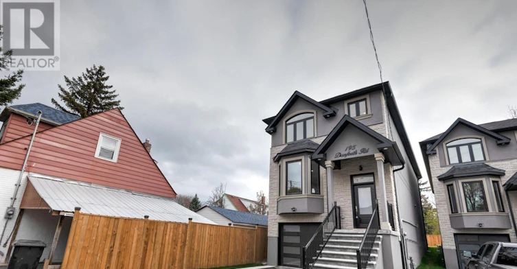 BSMT-195 Danforth Road, Toronto, ON, M1L 3X1