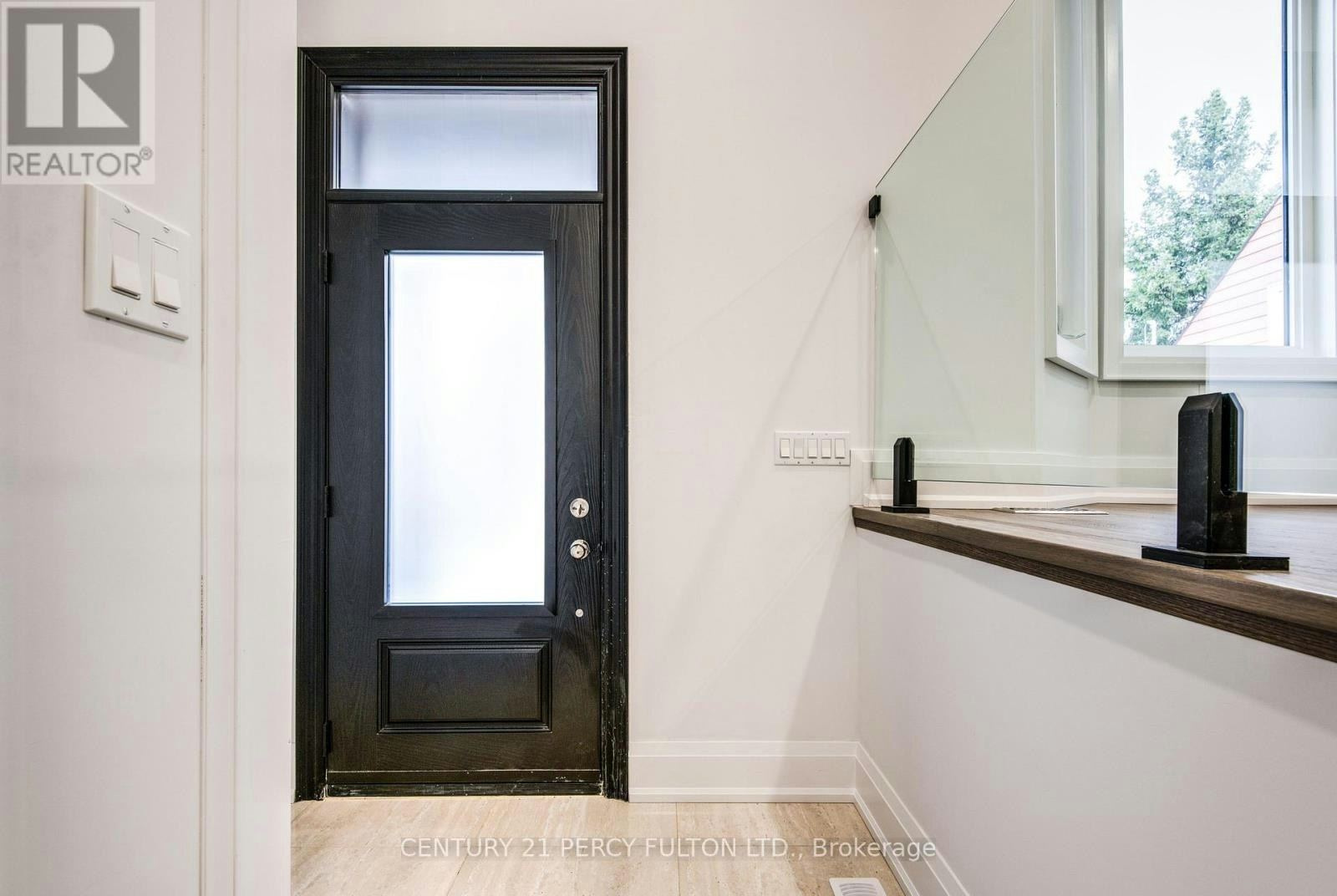 195 Danforth Road, Toronto, ON, M1L 3X1 - 2