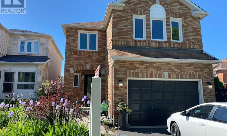 3 Booth Crescent
