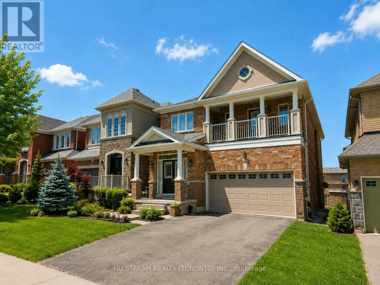 224 Aspenwood Drive, Newmarket, ON, L3X 3L1