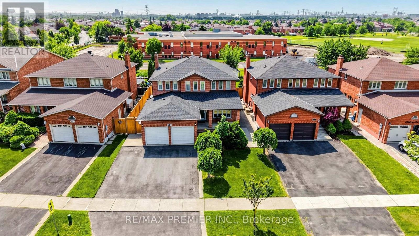 261 Morning Star Drive, Vaughan, ON, L4L 6H4