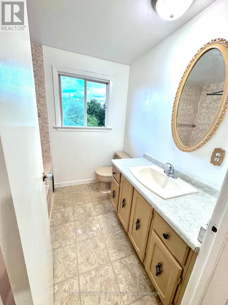 2ND FLOOR-539 Elgin Mills Road W, Richmond Hill, ON, L4C 4M3 - 15