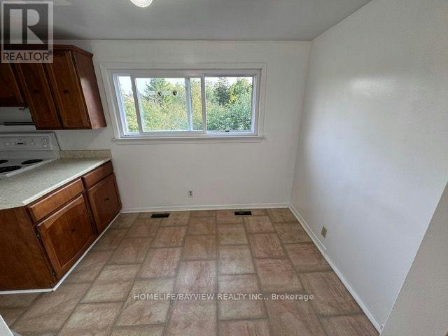 2ND FLOOR-539 Elgin Mills Road W, Richmond Hill, ON, L4C 4M3 - 11
