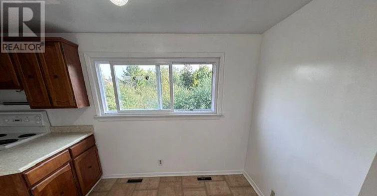 2ND FLOOR-539 Elgin Mills Road W, Richmond Hill, ON, L4C 4M3 - 11