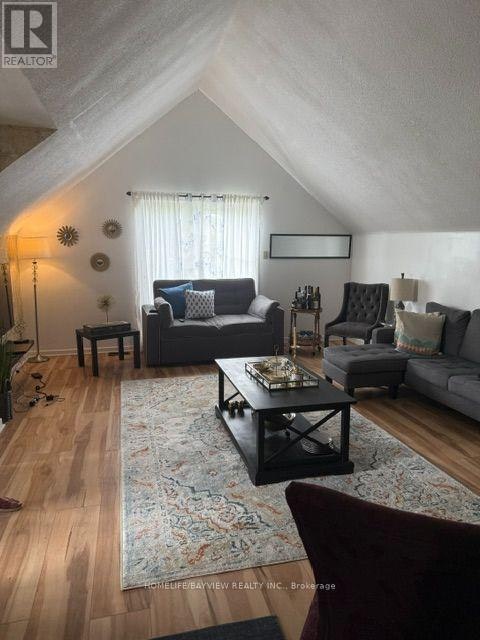 2ND FLOOR-539 Elgin Mills Road W, Richmond Hill, ON, L4C 4M3 - 2