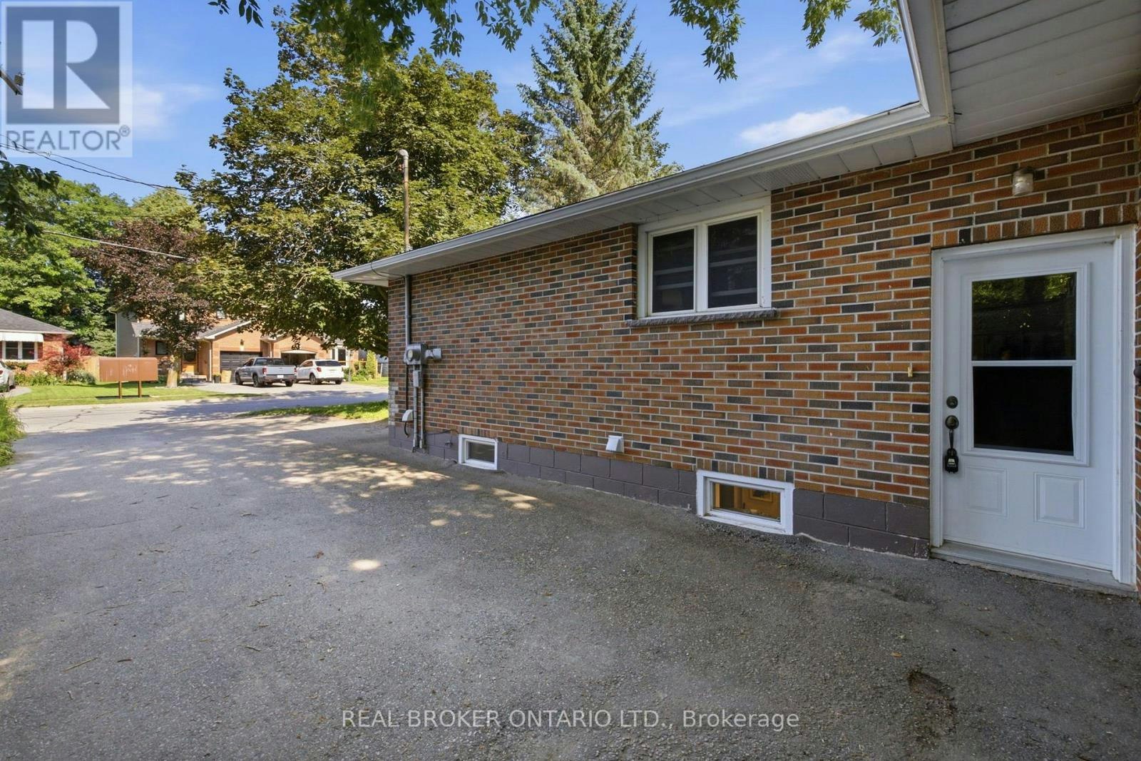 LOWER-40 Bascom Street, Uxbridge, ON, L9P 1J3 - 3