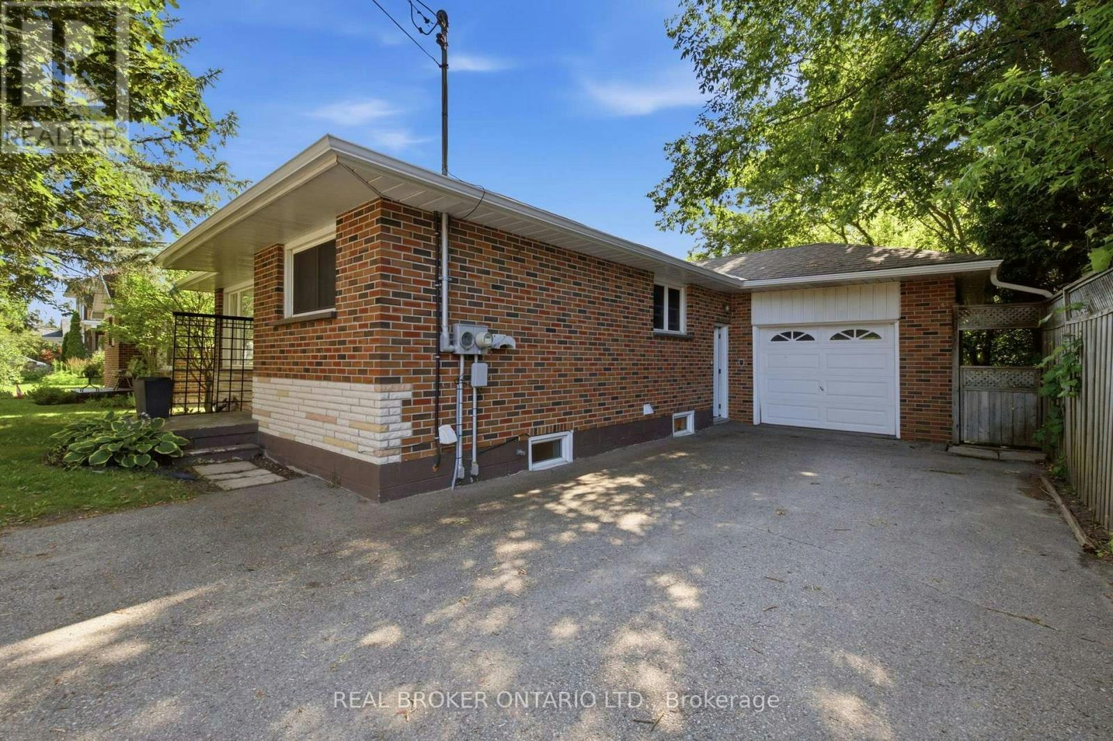 LOWER-40 Bascom Street, Uxbridge, ON, L9P 1J3 - 4