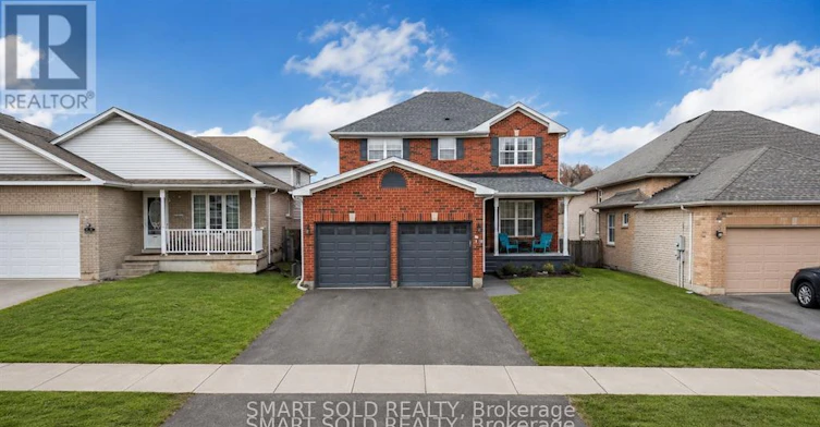UPPER BEDROOM-28 Leggott Avenue, Barrie, ON, L4N 8A9